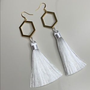 Long white tasseled boho earrings. (a1039)